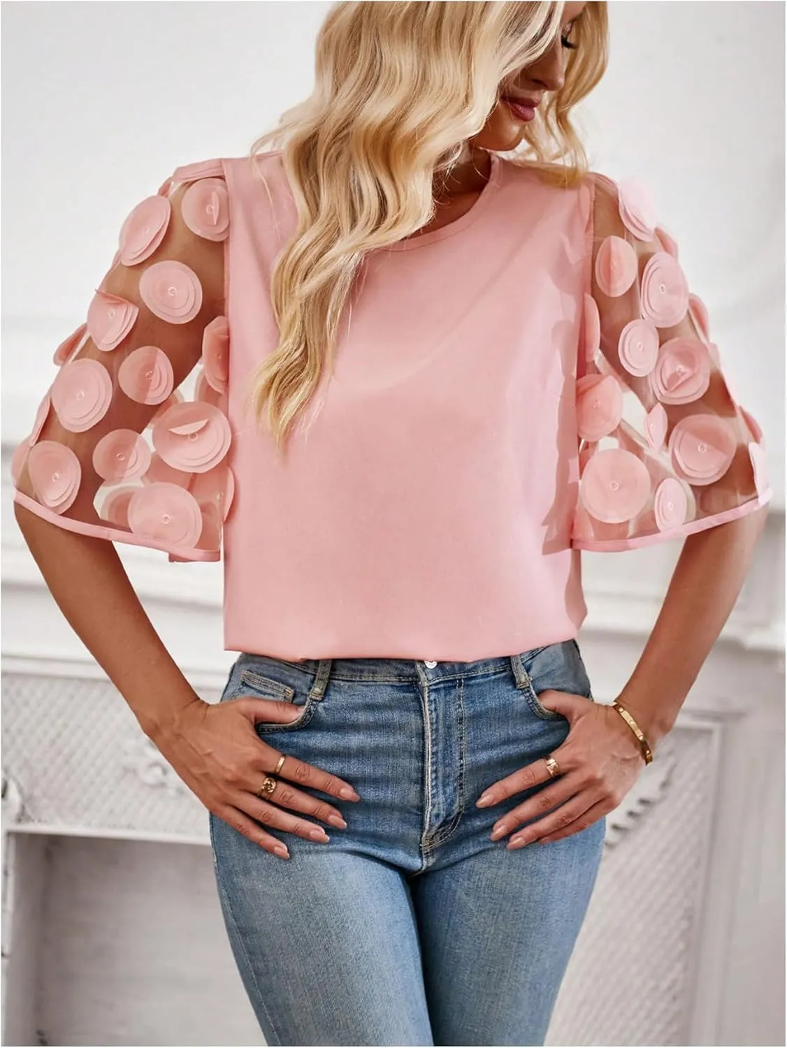 Floerns Women's Round Neck Half Sleeve Contrast Mesh Appliques Puff Sleeve Blouse Top